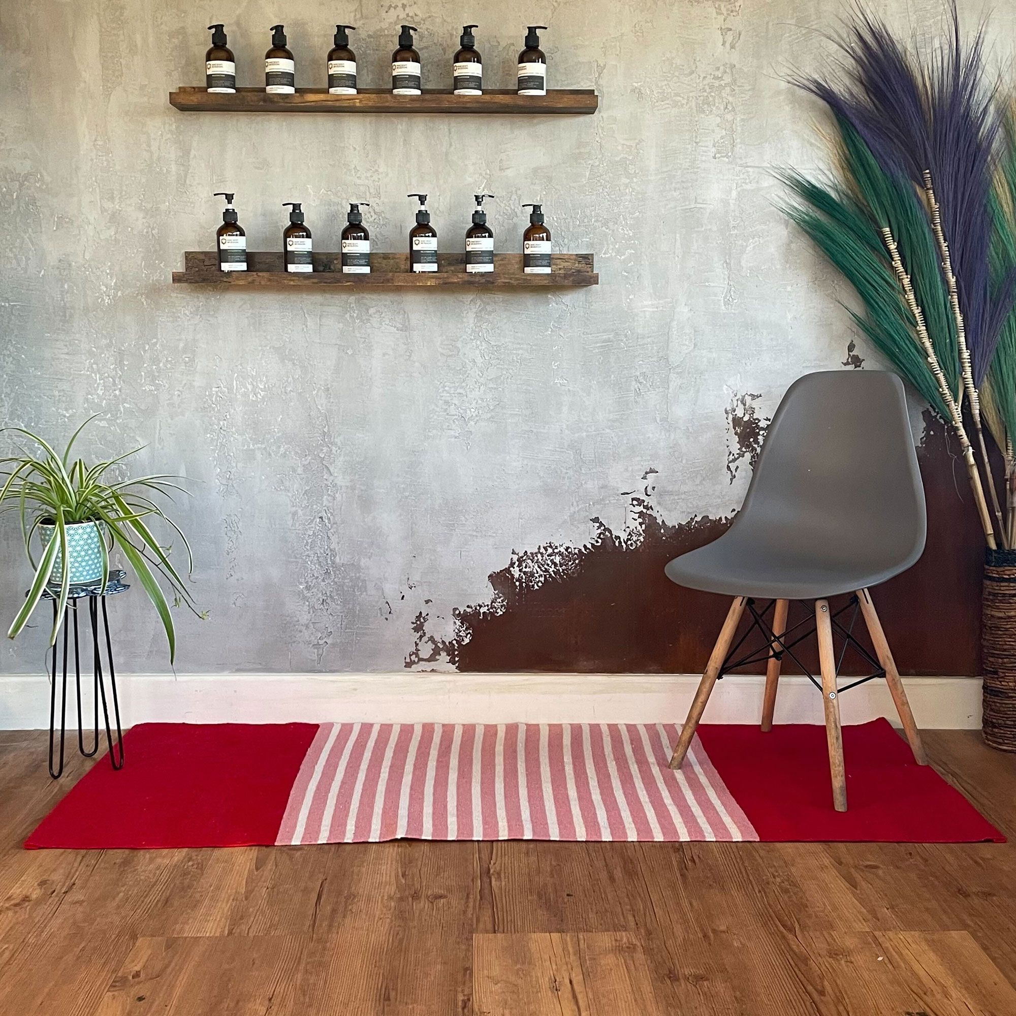 Decorative Indian Cotton Rug Wall Hanging - 70x170cm - Red/Pink - Image 2