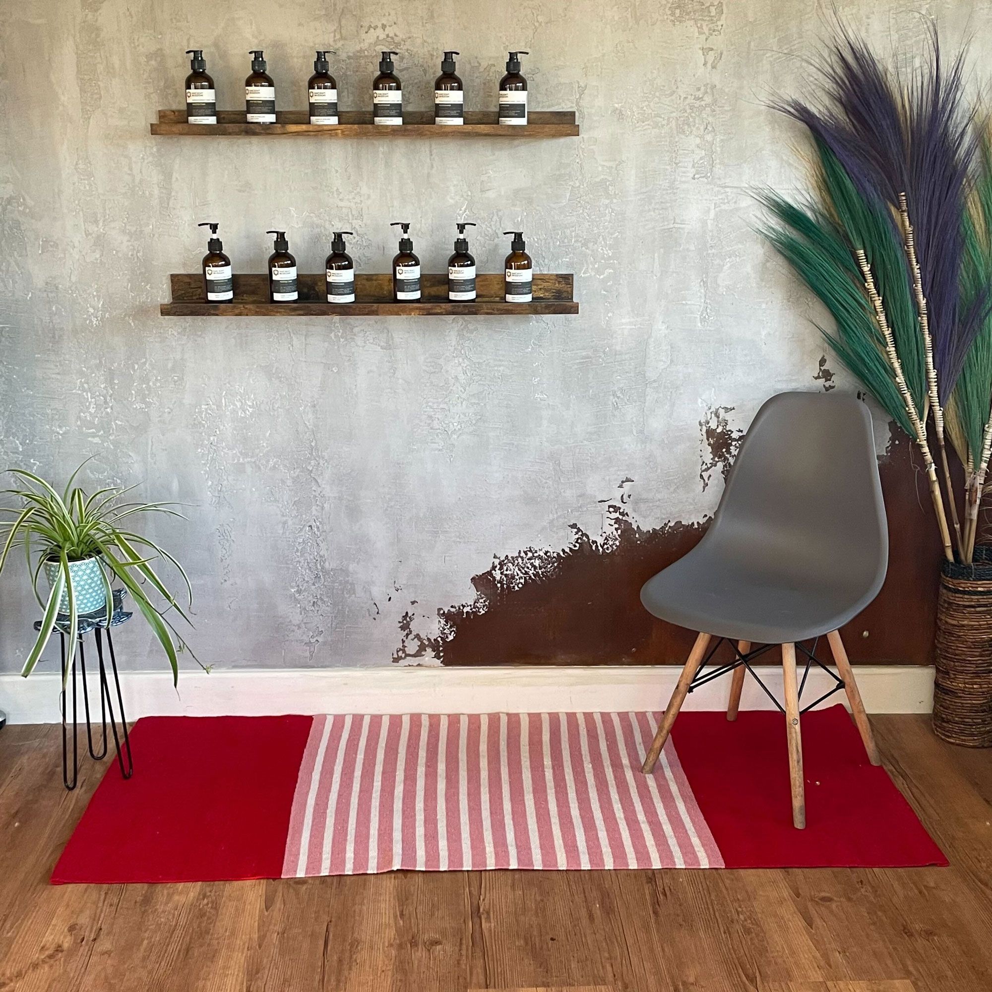 Decorative Indian Cotton Rug Wall Hanging - 70x170cm - Red/Pink - Image 5