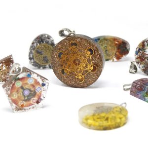 Orgonite Power Pendant - 7 Stone Chakra Heart