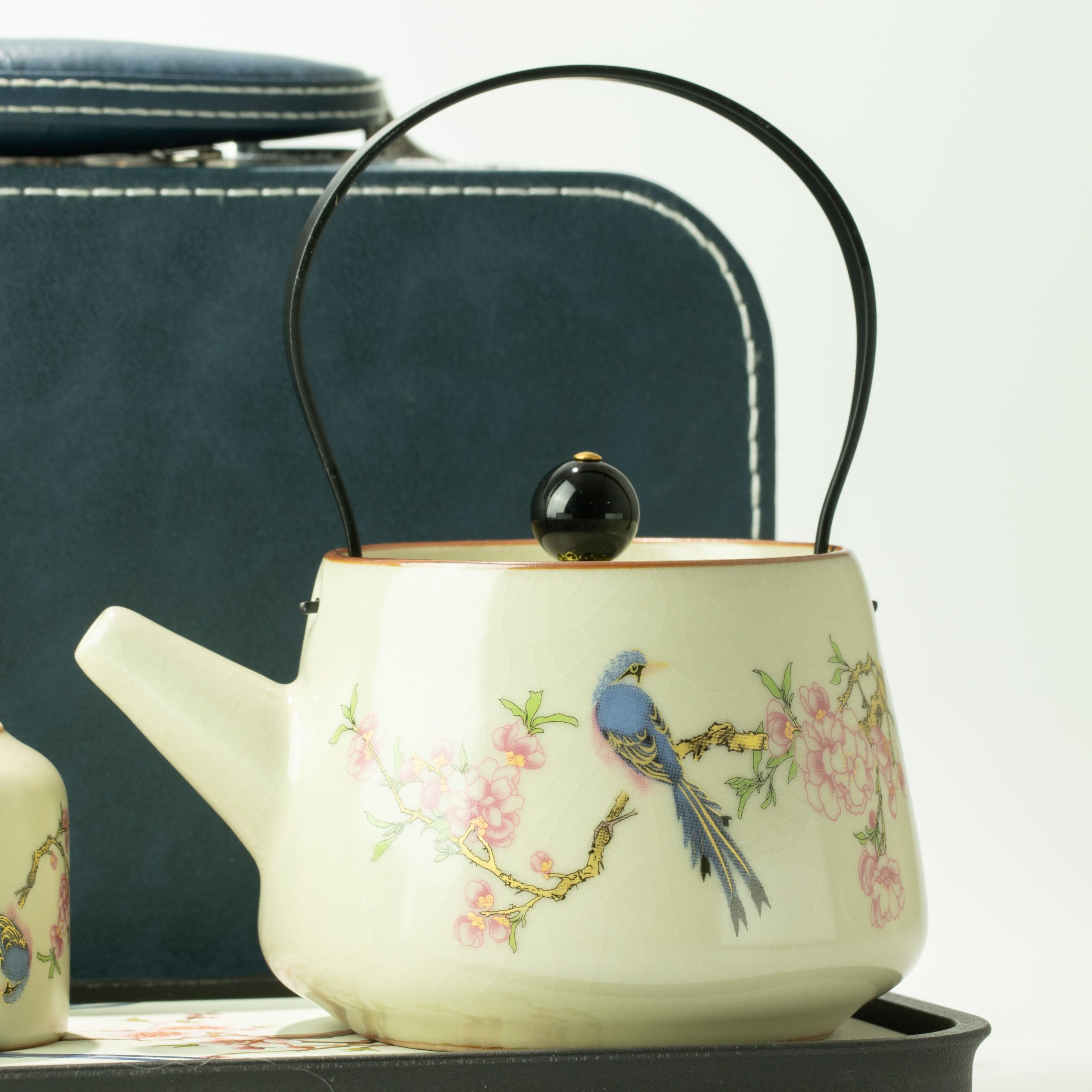 Travel Teapot Set With Two Cups - Blue Bird Qing Dynasty - Image 2