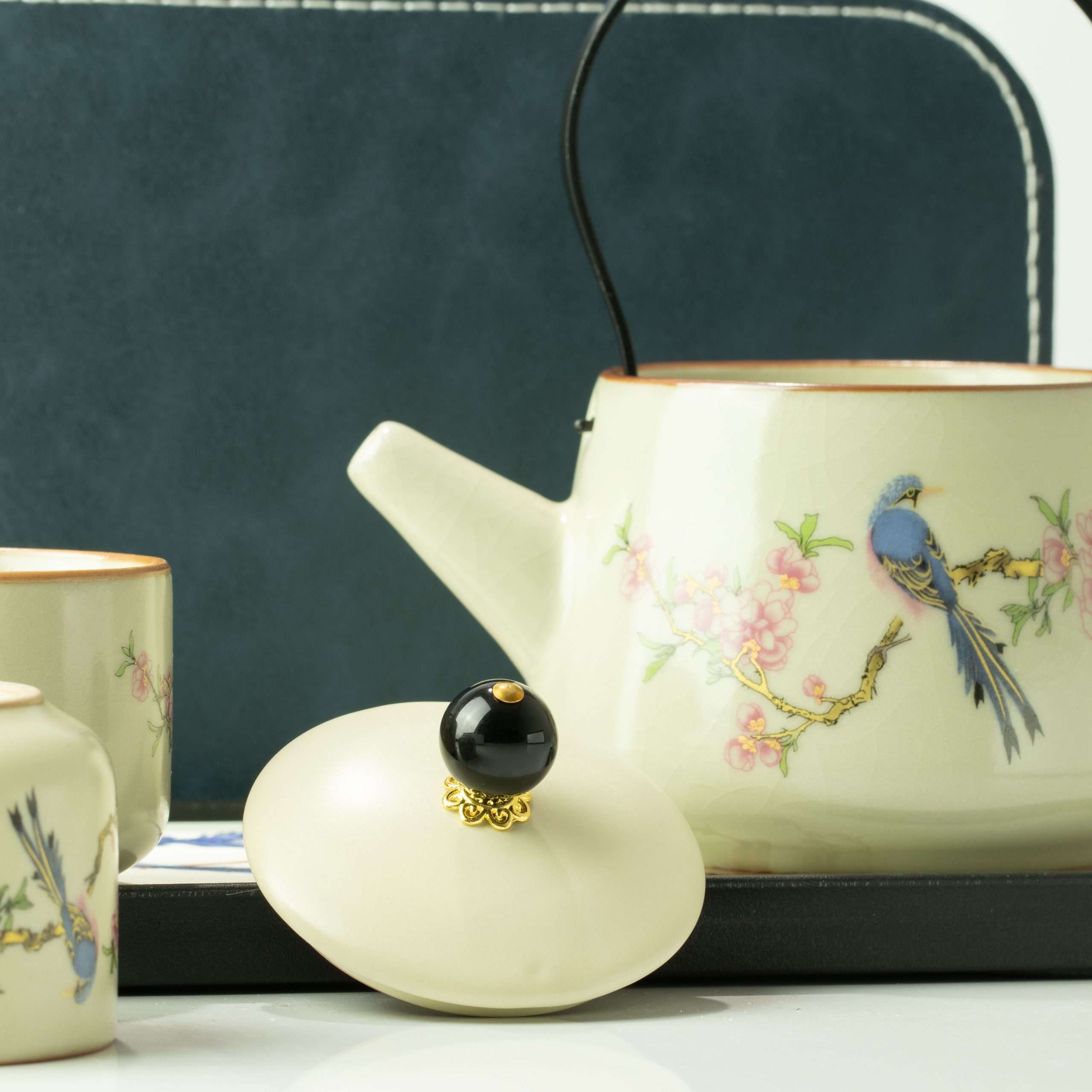 Travel Teapot Set With Two Cups - Blue Bird Qing Dynasty - Image 3