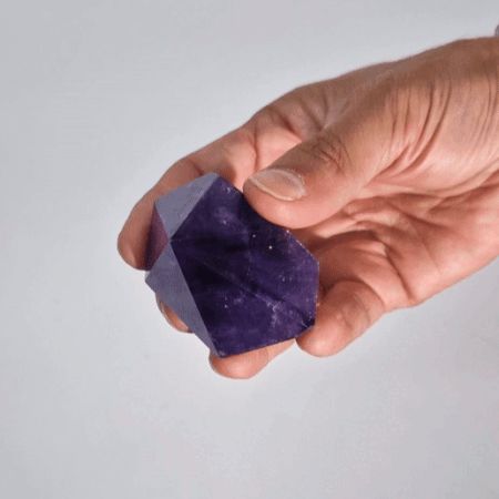 Medium Rich Colour Amethyst Points (approx 5.5-6.5cm) - Image 3