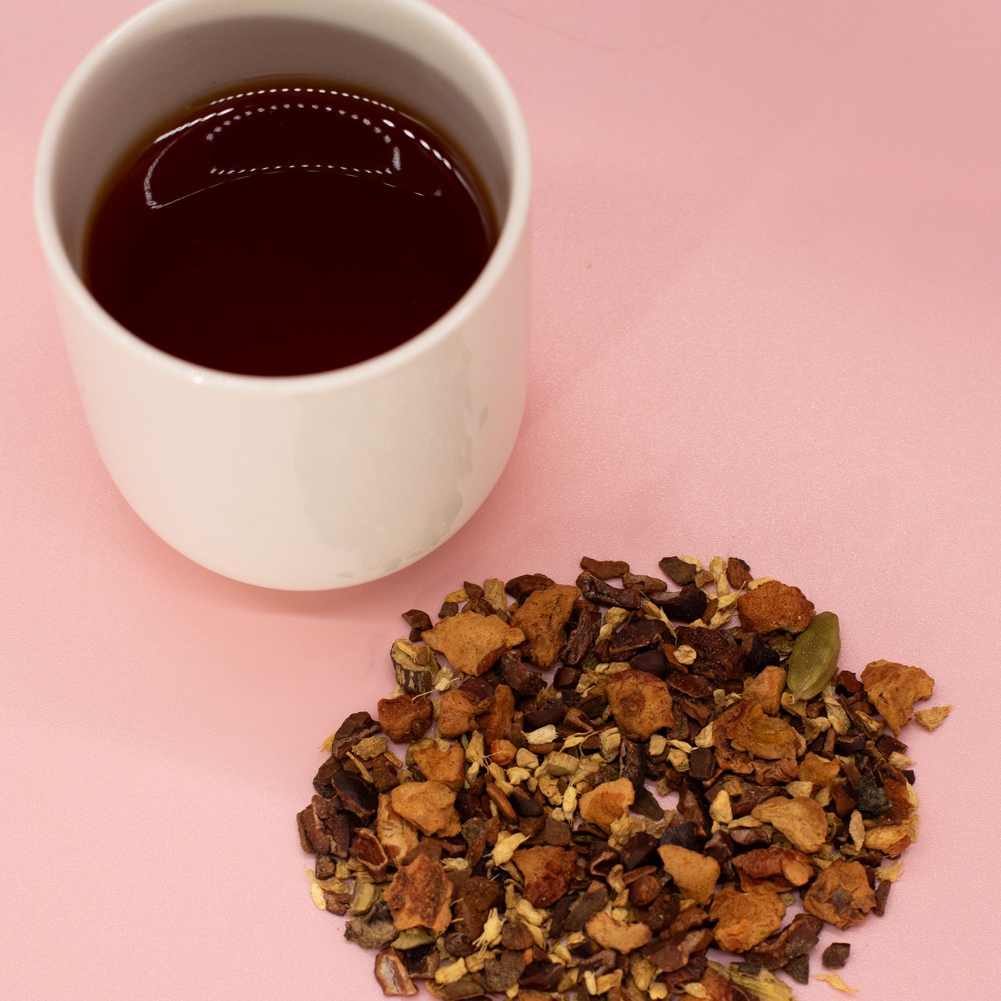 50g Hot Chocolate Chai Infusion Tea In a Tin - Image 8